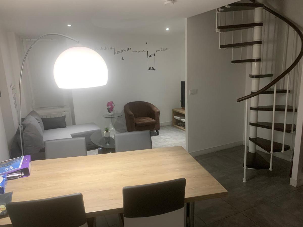 Duplex Entre Mer Et Montagnes Apartment Saint-Zacharie Екстериор снимка